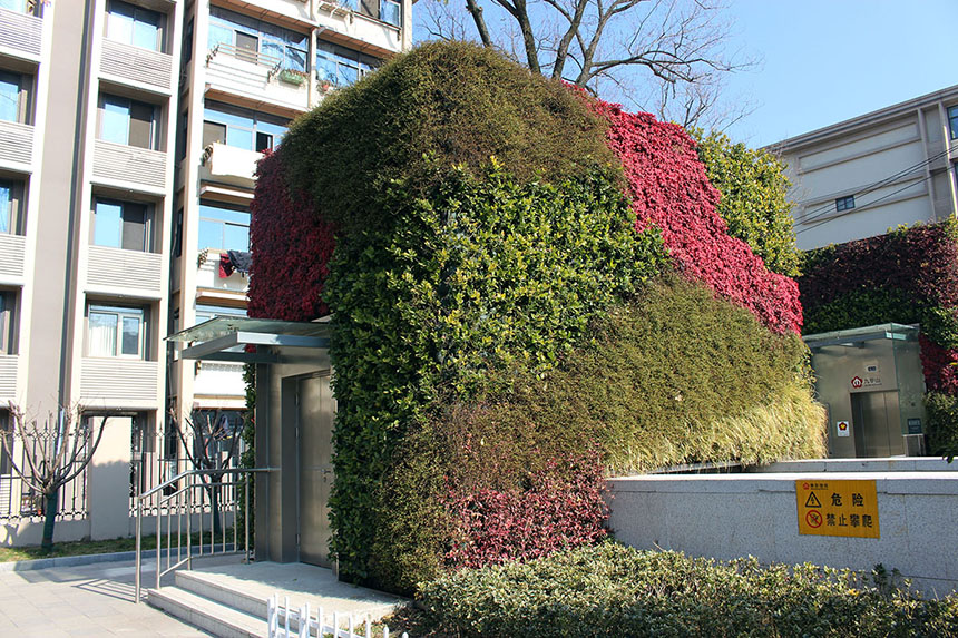 地鐵電梯井仿真植物墻